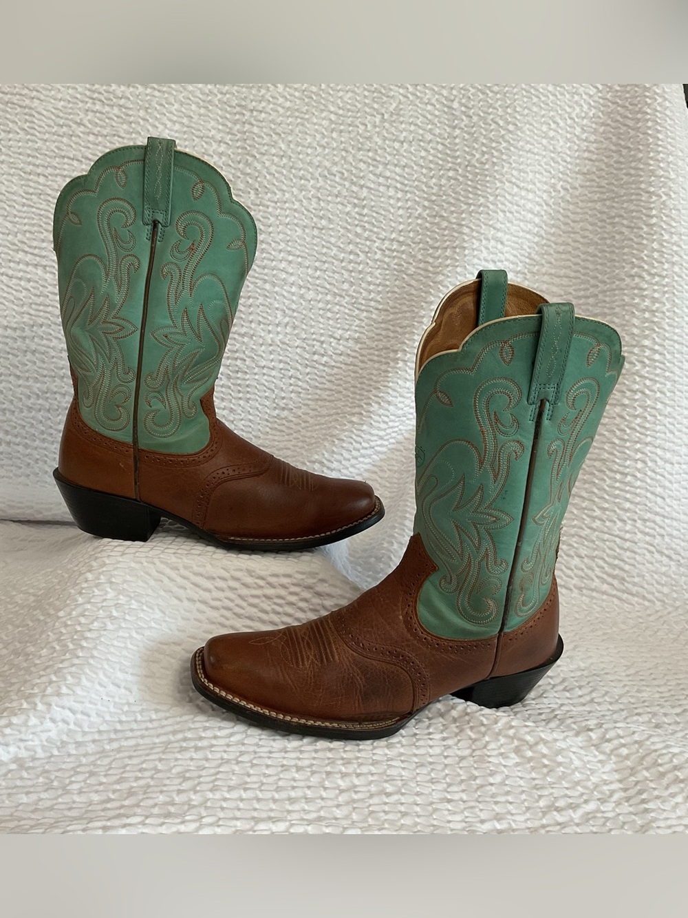 ARIAT Women’s Boots #15840 Size 8.5B
